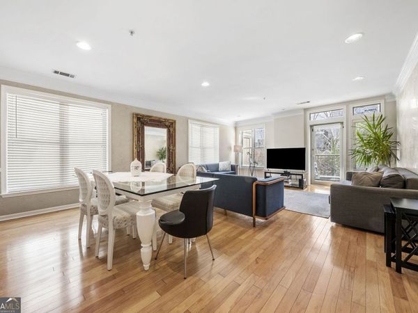 3334 Peachtree Road NE, Unit 112, Atlanta, GA 30326