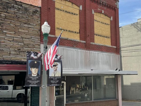 119 S Madison Avenue , Aurora, MO 65605