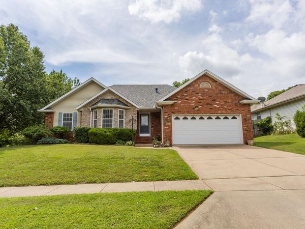 2226 E Kathryn Drive , Republic, MO 65738