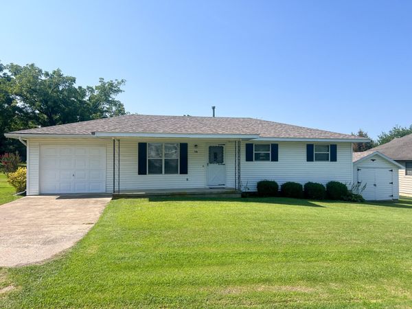 316 W 5th Street , Mountain Grove, MO 65711