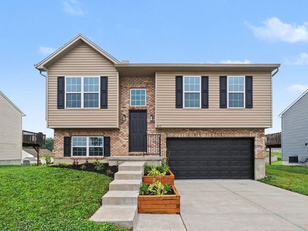 513 Summer Pointe Drive, Walton, KY 41094