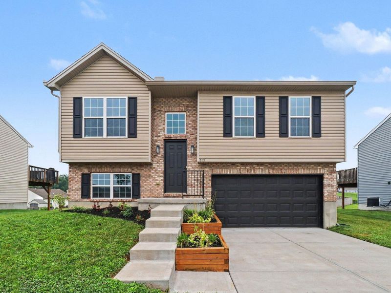 513 Summer Pointe Drive, Walton, KY 41094 Photo 1