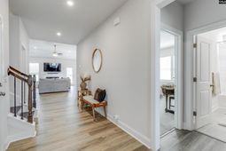 142 Bolter Lane photo 4