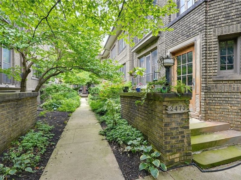 2473 Overlook Road , Unit 4, Cleveland Heights, OH 44106 Photo 2