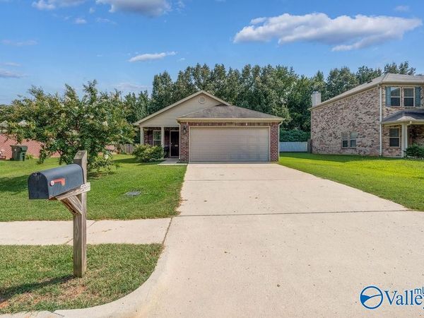 140 Bermuda Lakes Drive, Meridianville, AL 35759