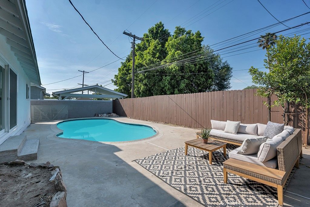 10579 Lev Ave, San Fernando, CA 91345 Main Photo