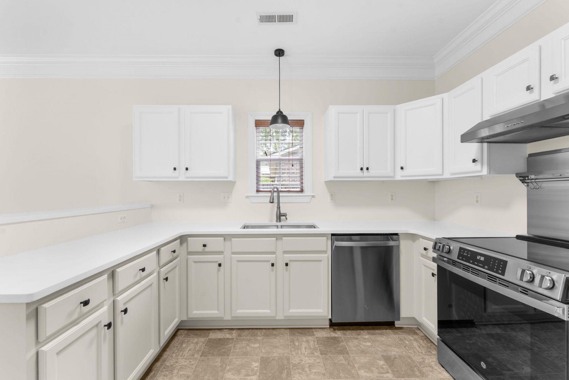 1311 Driftwood Drive Photo 13