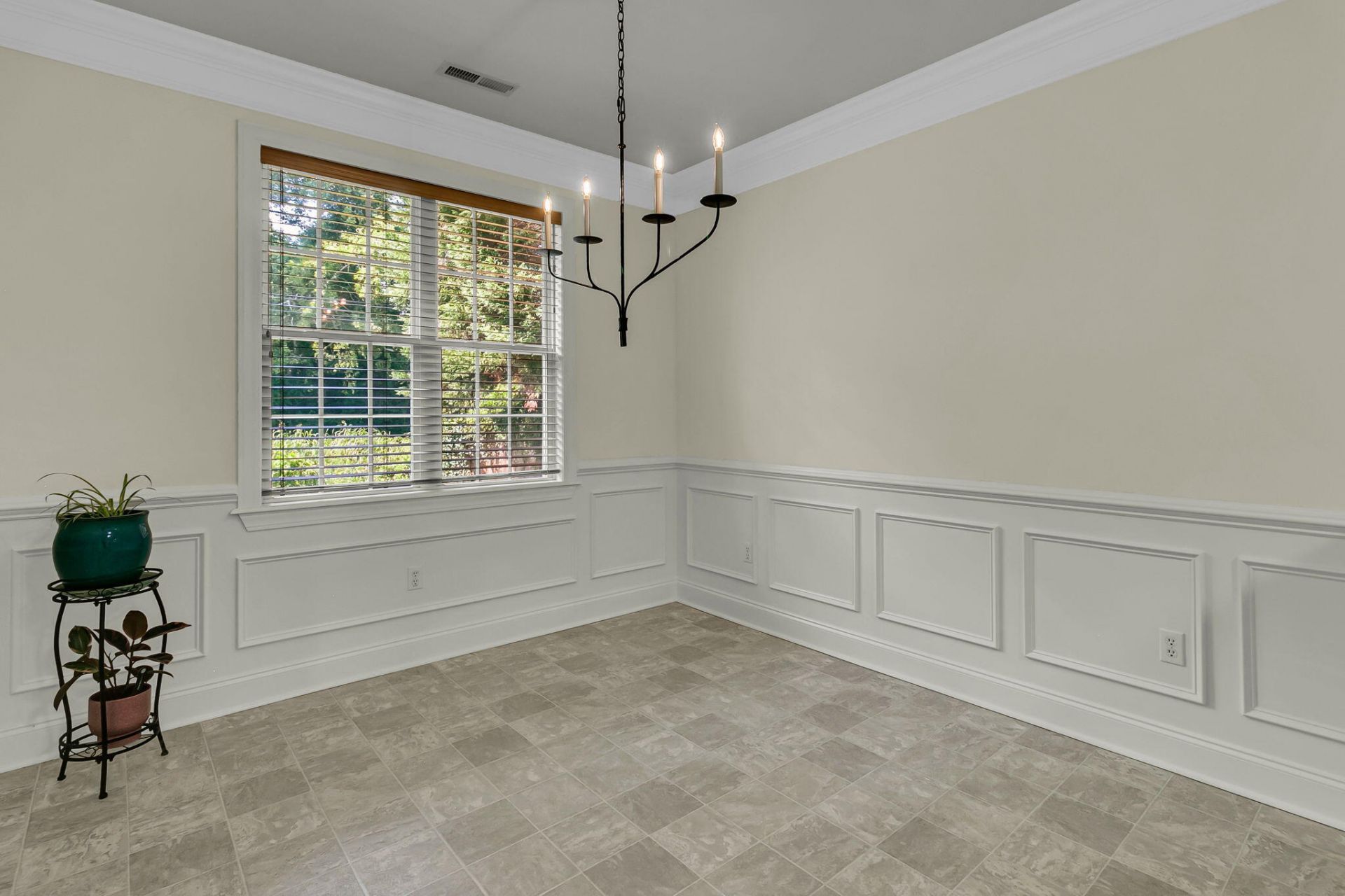 1311 Driftwood Drive Photo 17