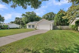 1311 Driftwood Drive photo 4