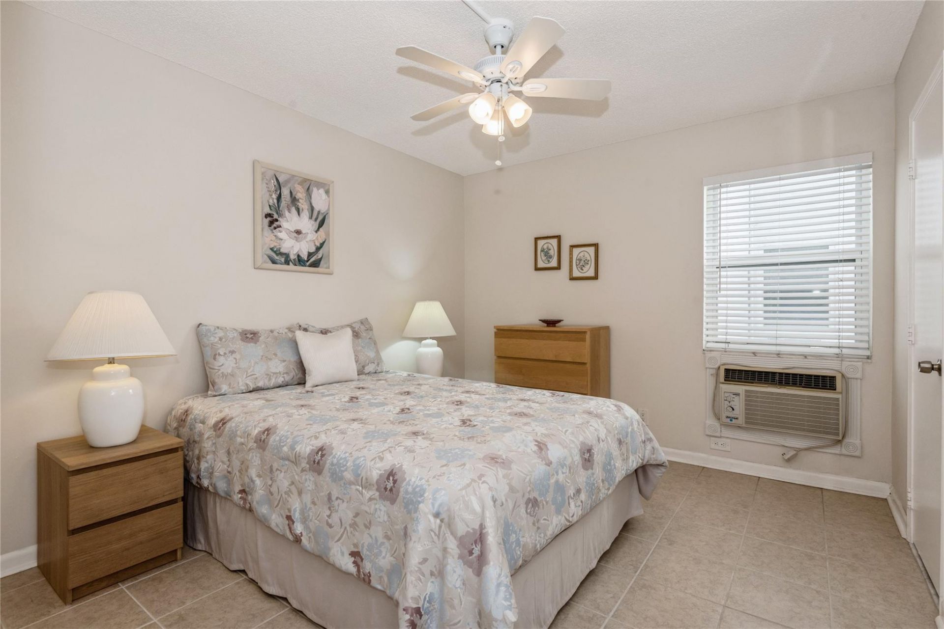 720 Orton Avenue, Unit 306, Fort Lauderdale, FL 33304 Photo
