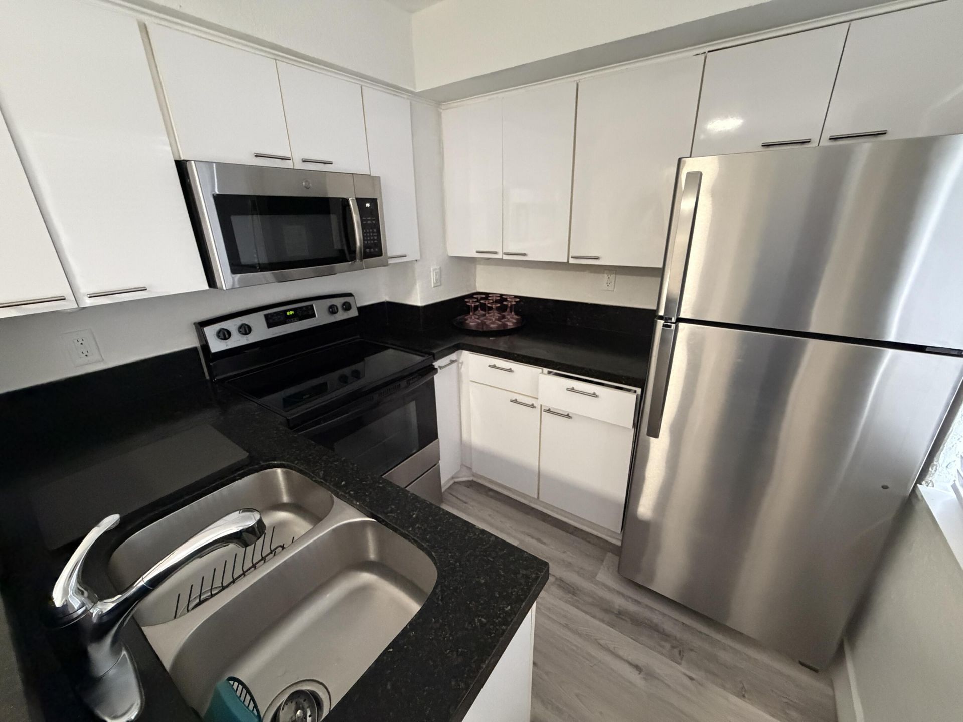 412 Sunset Drive, Unit 11, Pompano Beach, FL 33062 Photo