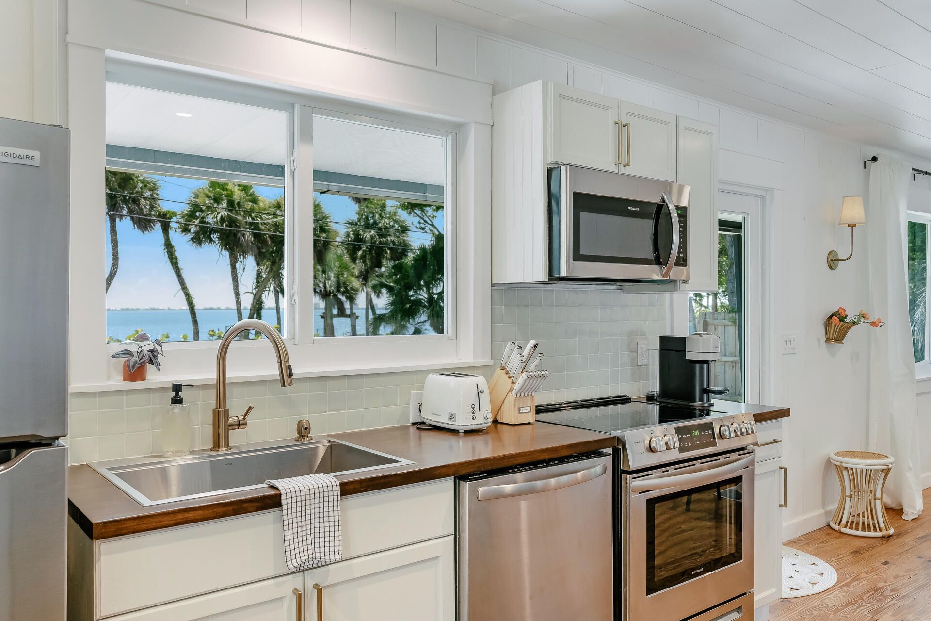 10007 S Indian River Drive, Fort Pierce, FL 34982 Photo
