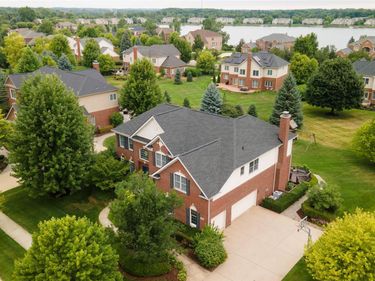 24948 Hadlock Drive, Novi, Mi 48374