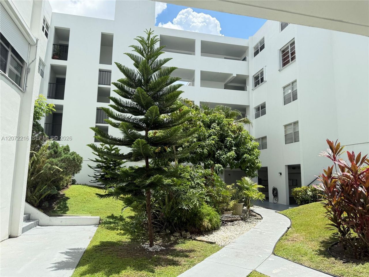 6903 Cypress Rd , Unit C26, Plantation, FL 33317 Photo