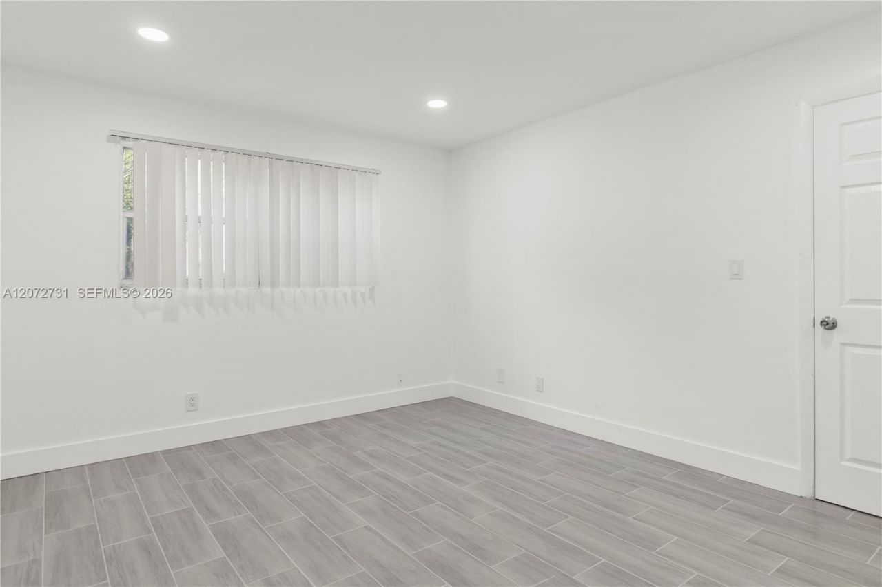 7925 Fairview Dr , Unit 105, Tamarac, FL 33321 Photo