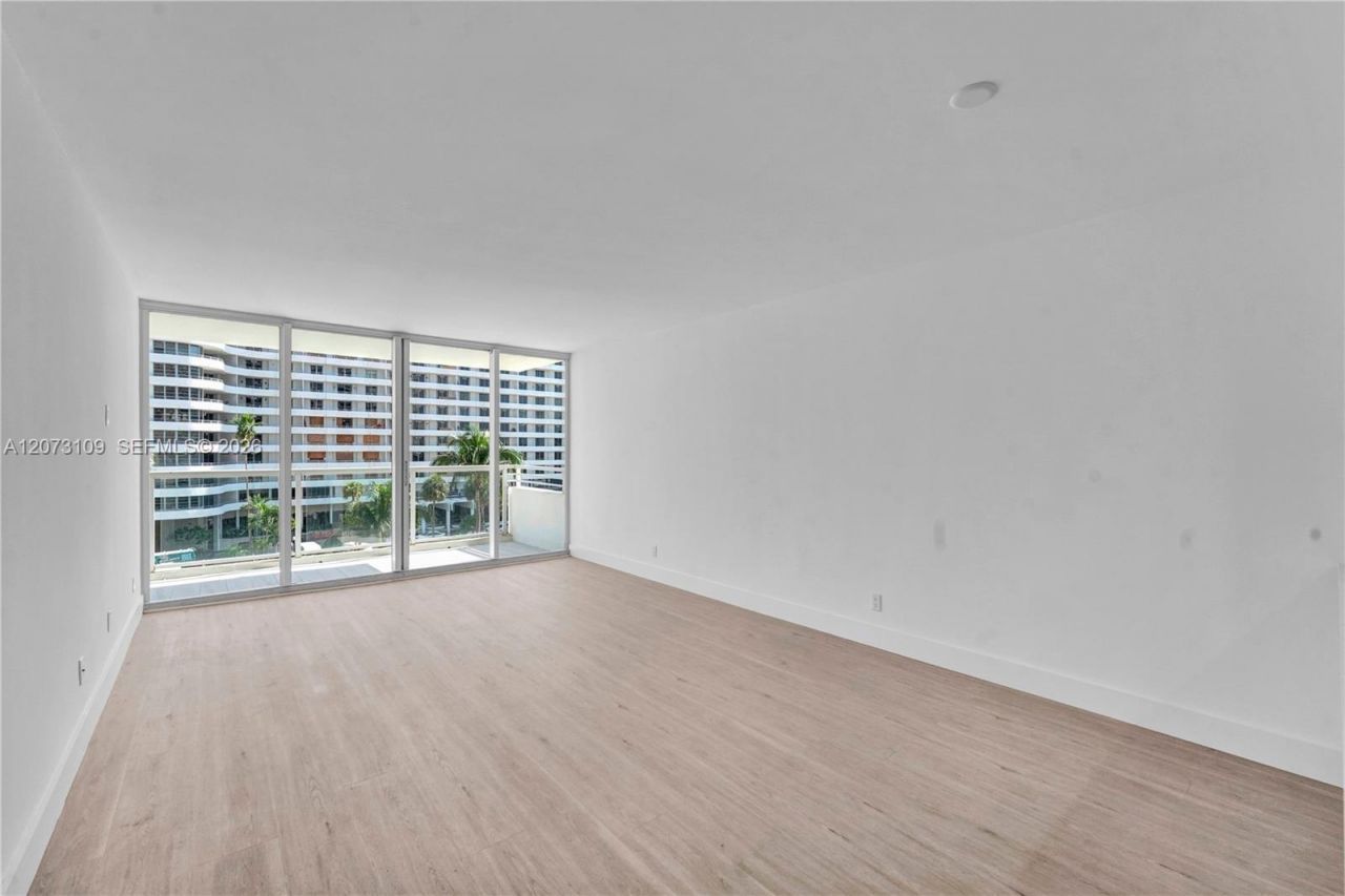 5600 Collins Ave, Unit 6A, Miami Beach, FL 33140 Photo