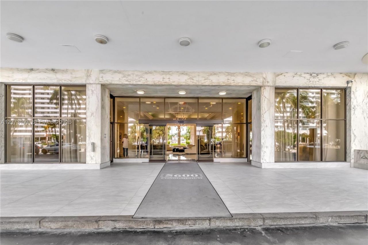 5600 Collins Ave, Unit 6A, Miami Beach, FL 33140 Photo