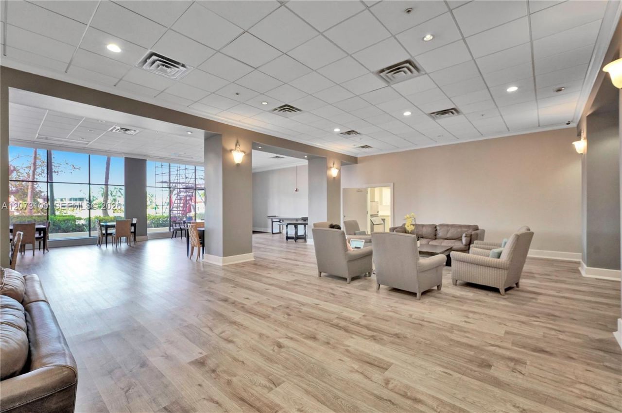 5600 Collins Ave, Unit 6A, Miami Beach, FL 33140 Photo