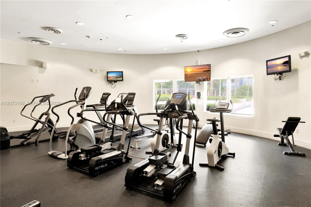 5600 Collins Ave, Unit 6A, Miami Beach, FL 33140 Photo