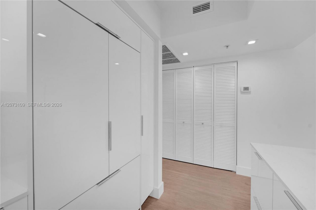 5600 Collins Ave, Unit 6A, Miami Beach, FL 33140 Photo
