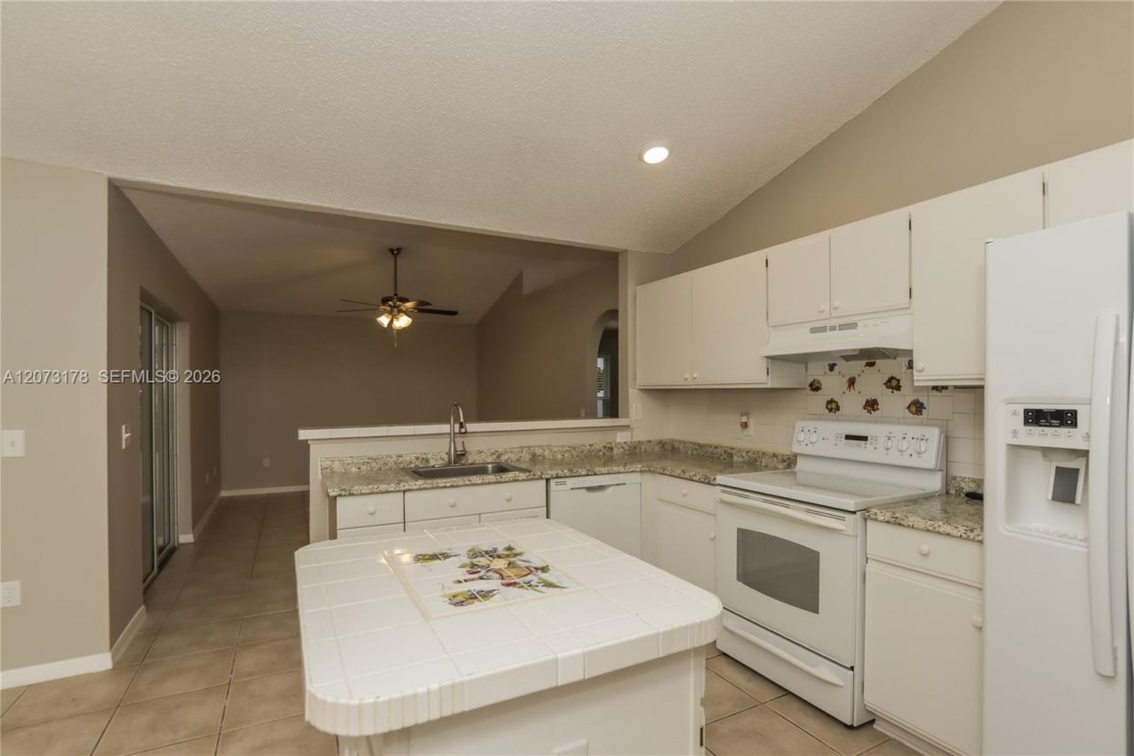 371 SW Feldman Ave , Port Saint Lucie, FL 34953 Photo