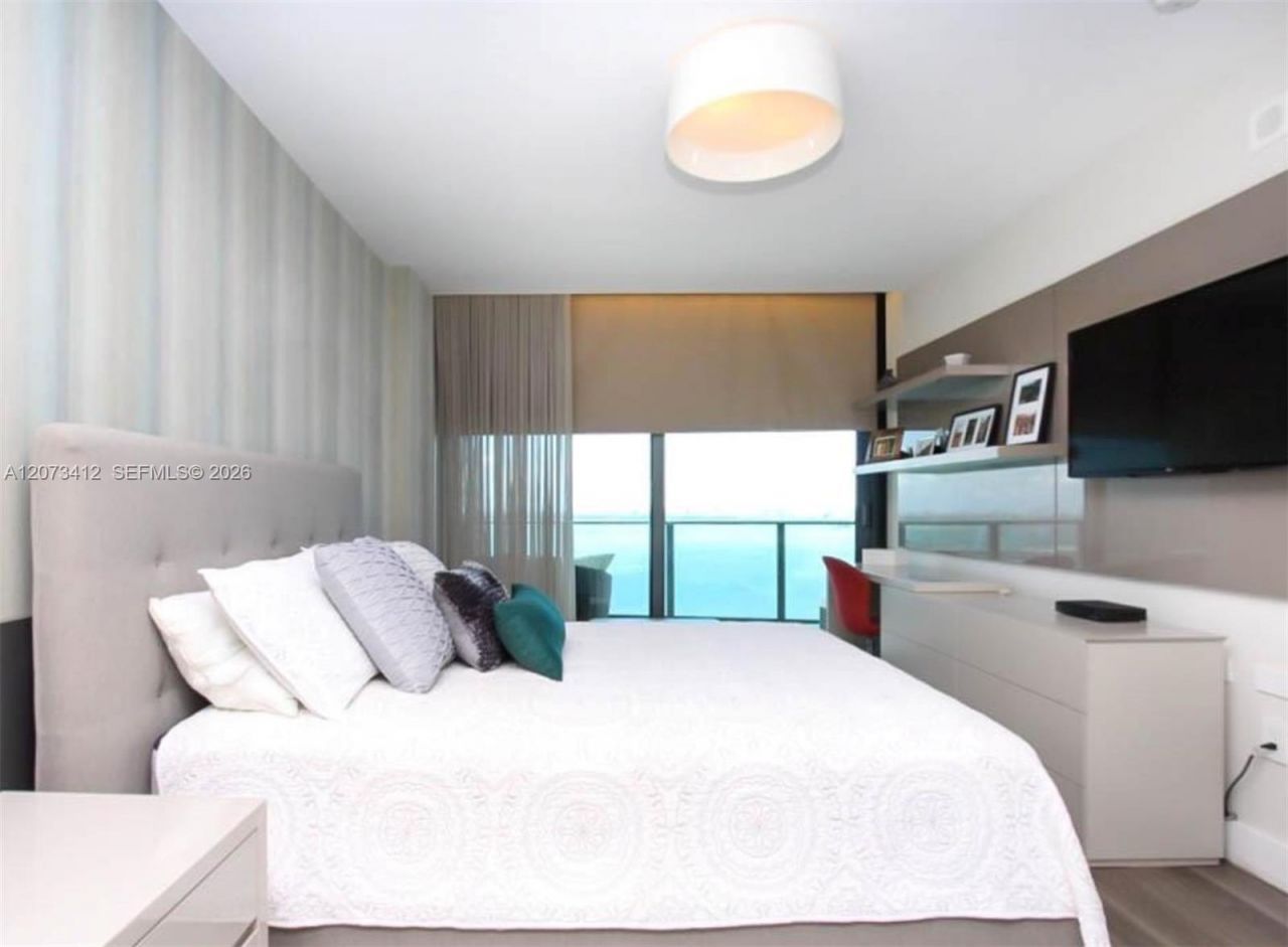 460 NE 28th St , Unit 2903, Miami, FL 33137 Photo