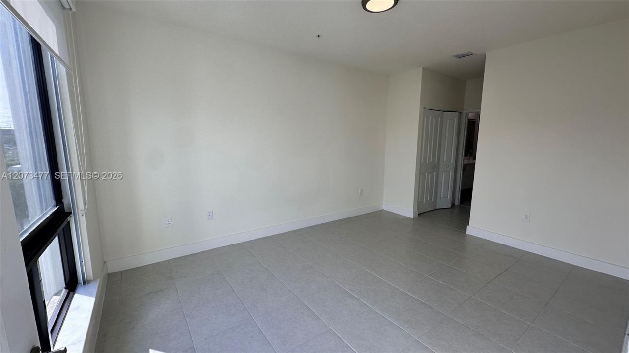 8001 NW 41st St, Unit 308, Doral, FL 33166 Photo