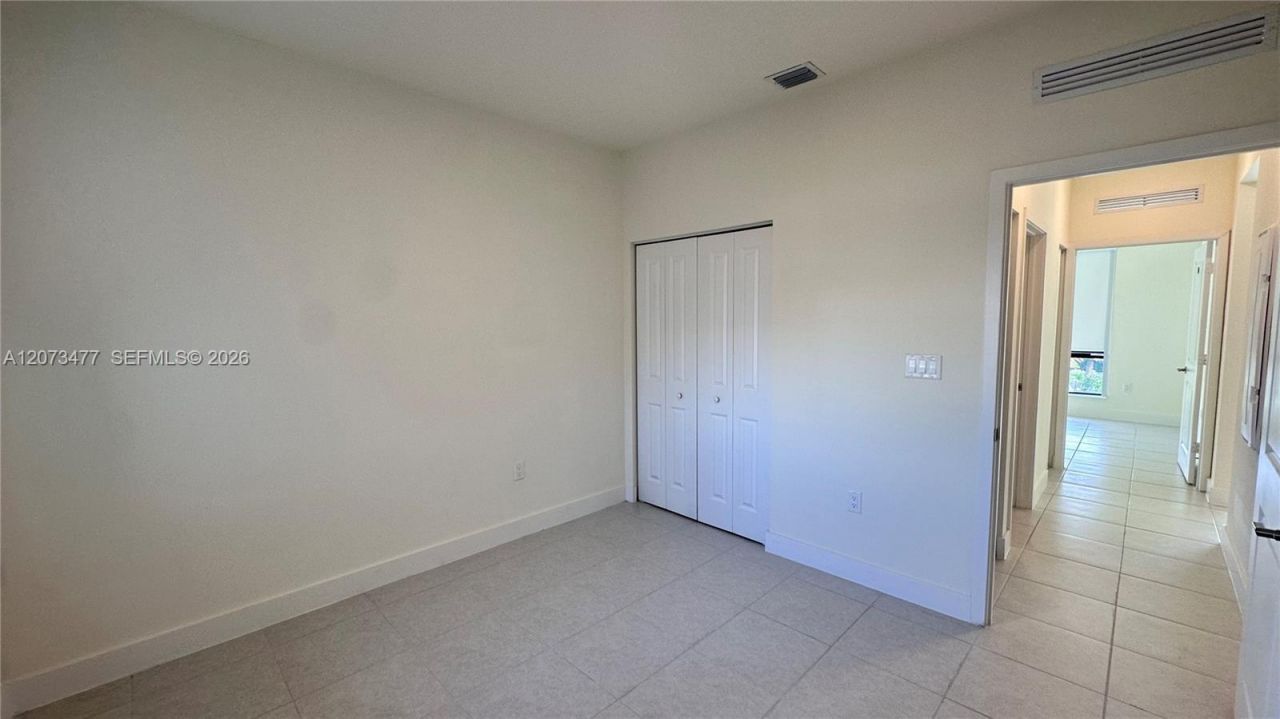 8001 NW 41st St, Unit 308, Doral, FL 33166 Photo