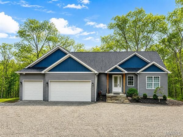 215 Rugged Acres , Defiance, MO 63341