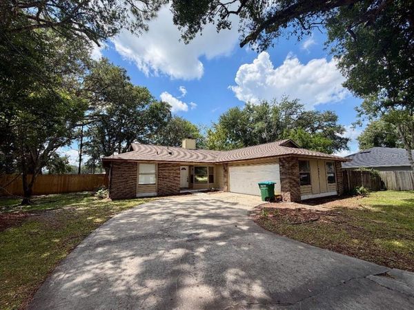 854 HUMPHREY BOULEVARD , DELTONA, FL 32738