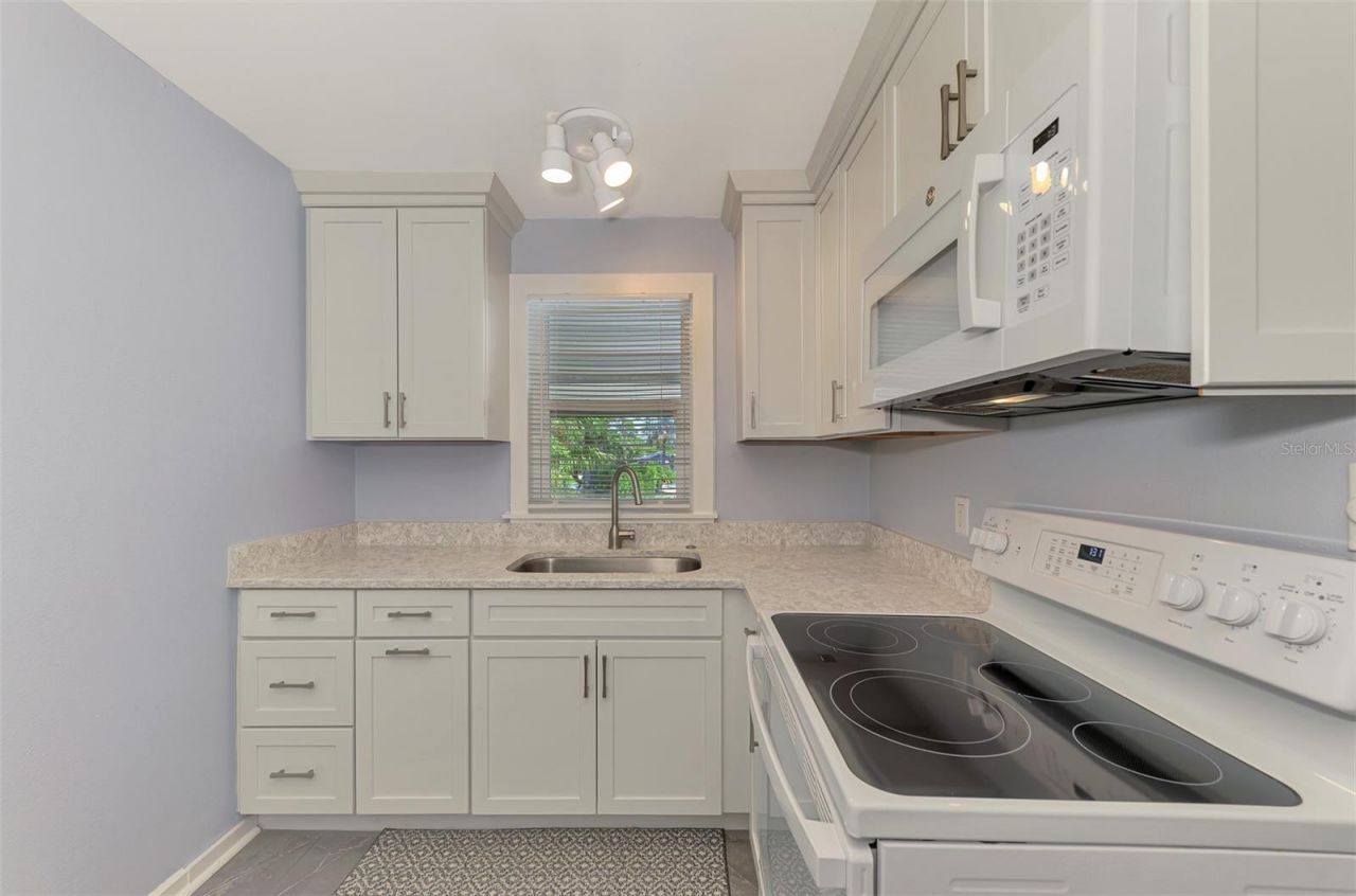 1858 Boyce , Unit A, Sarasota, FL 34239 Photo