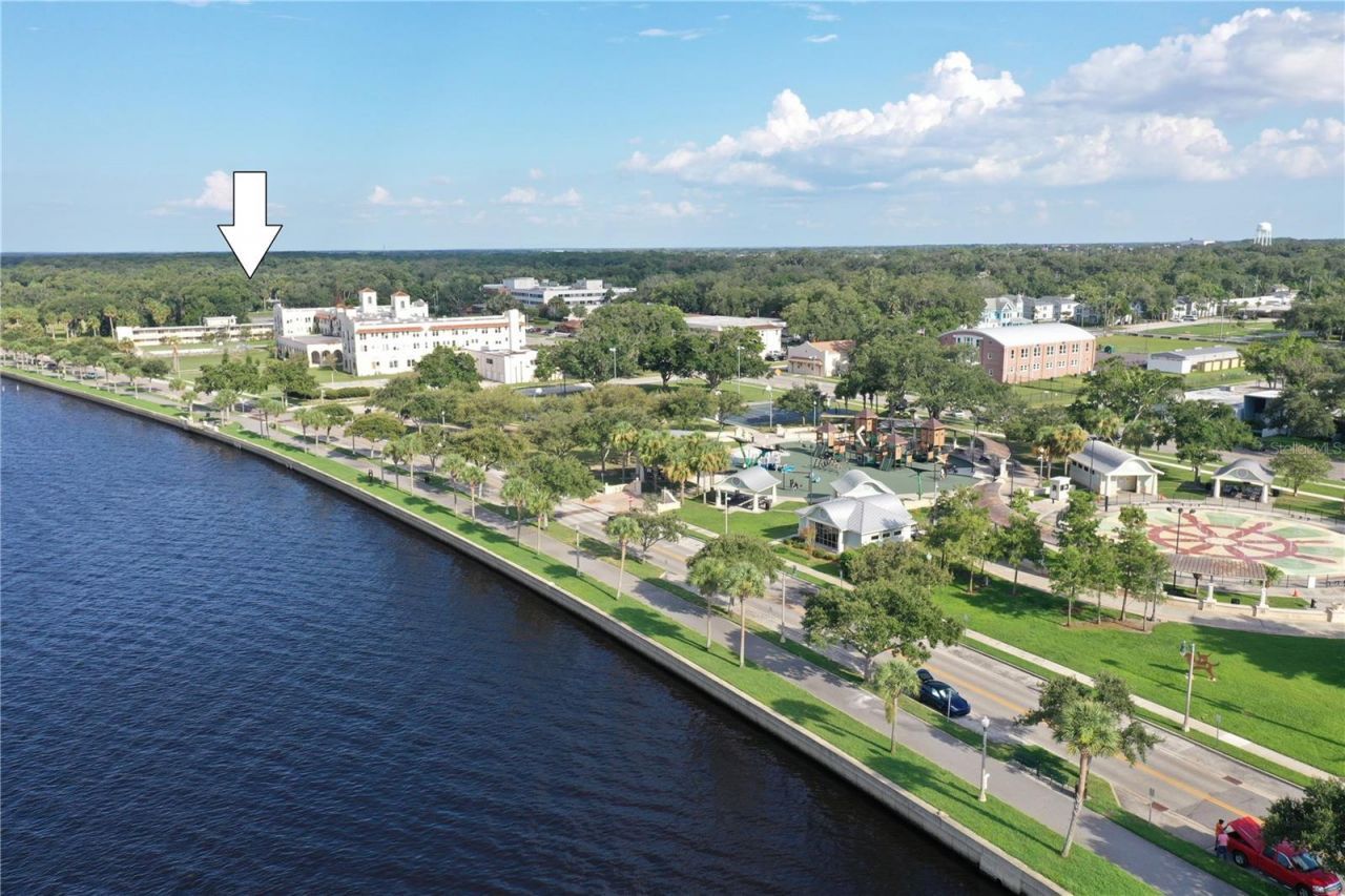 101 N Elliott Avenue , Sanford, FL 32771 Photo