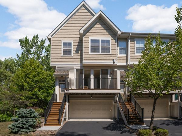 4725 Victor Path, Unit 11, Hugo, MN 55038
