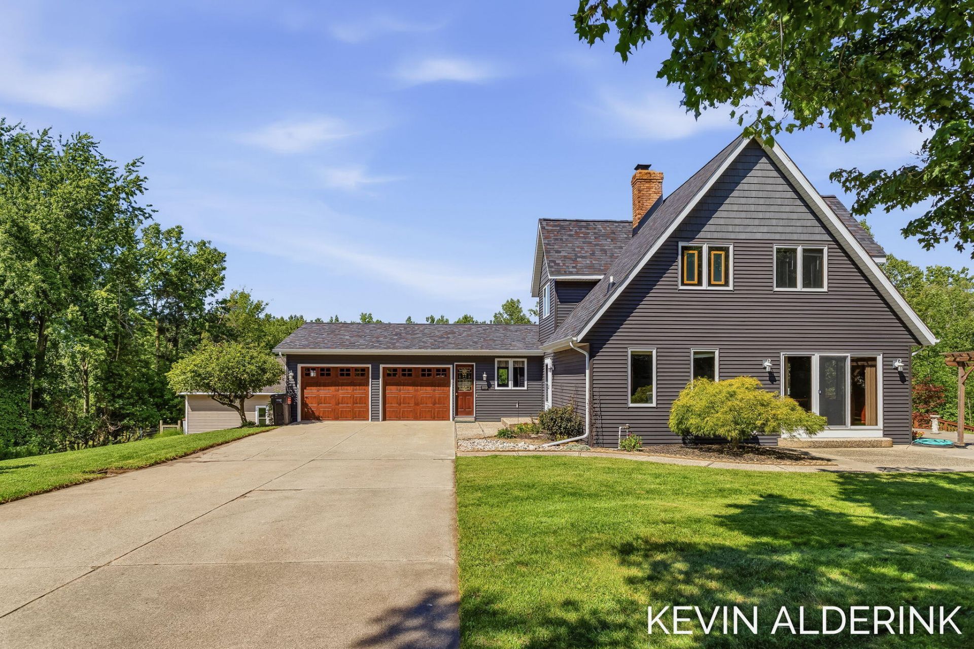 8959 Ottogan Street, Holland, MI 49423 Main Photo