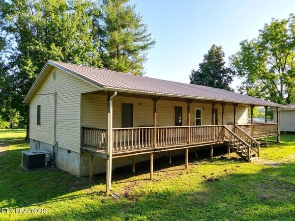 1207 Ray Brown Rd, Jamestown, TN 38556