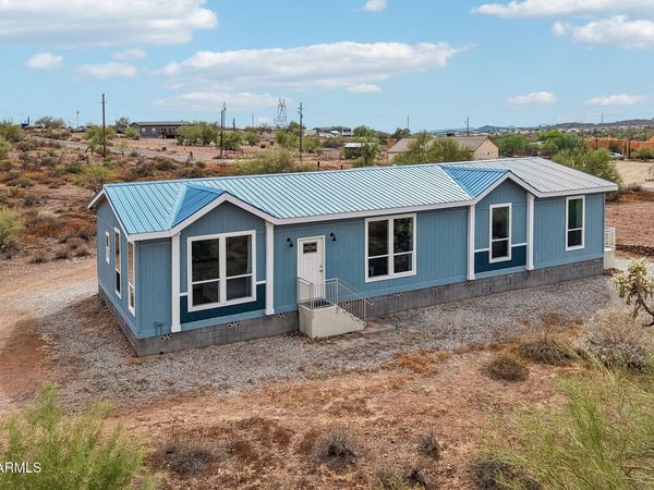 41929 N 3RD Street, Phoenix, AZ 85086