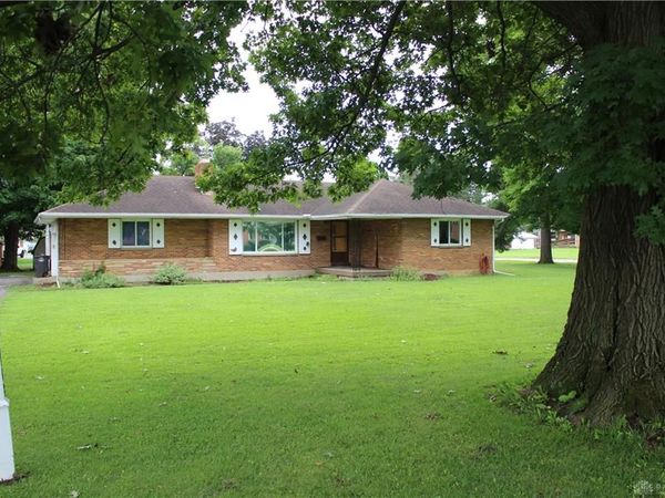 1180 S Alex Road, West Carrollton, OH 45449