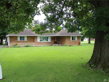 1180 S Alex Road, West Carrollton, OH 45449