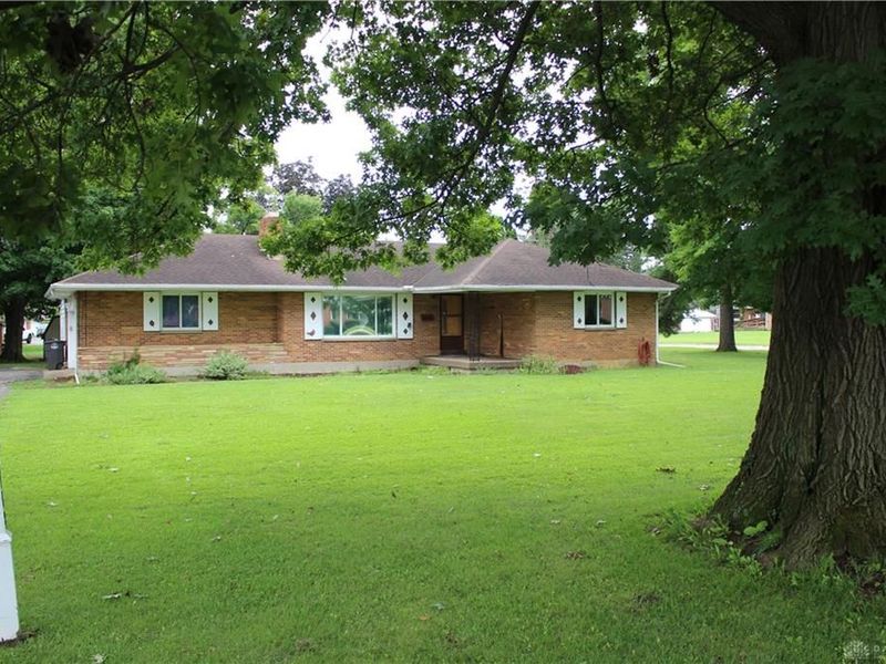 1180 S Alex Road, West Carrollton, OH 45449 Photo 1