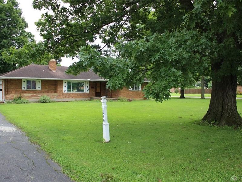 1180 S Alex Road, West Carrollton, OH 45449 Photo 4