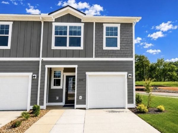 232 Darlington Drive, Dickson, TN 37055
