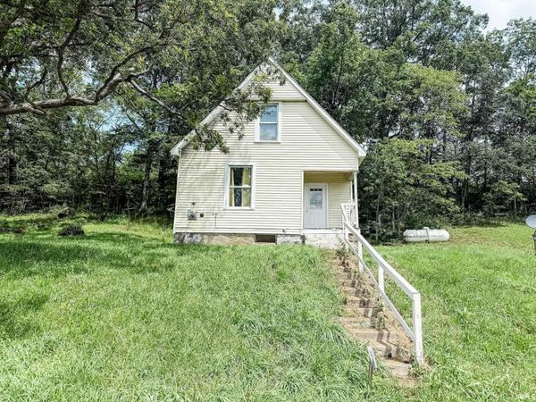 1446 E Lovers Lane Road, Peru, IN 46970