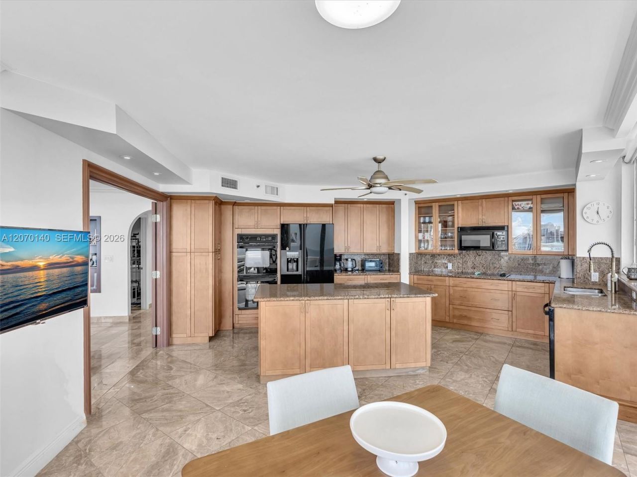 20185 E Country Club Dr , Unit 2101, Aventura, FL 33180 Photo