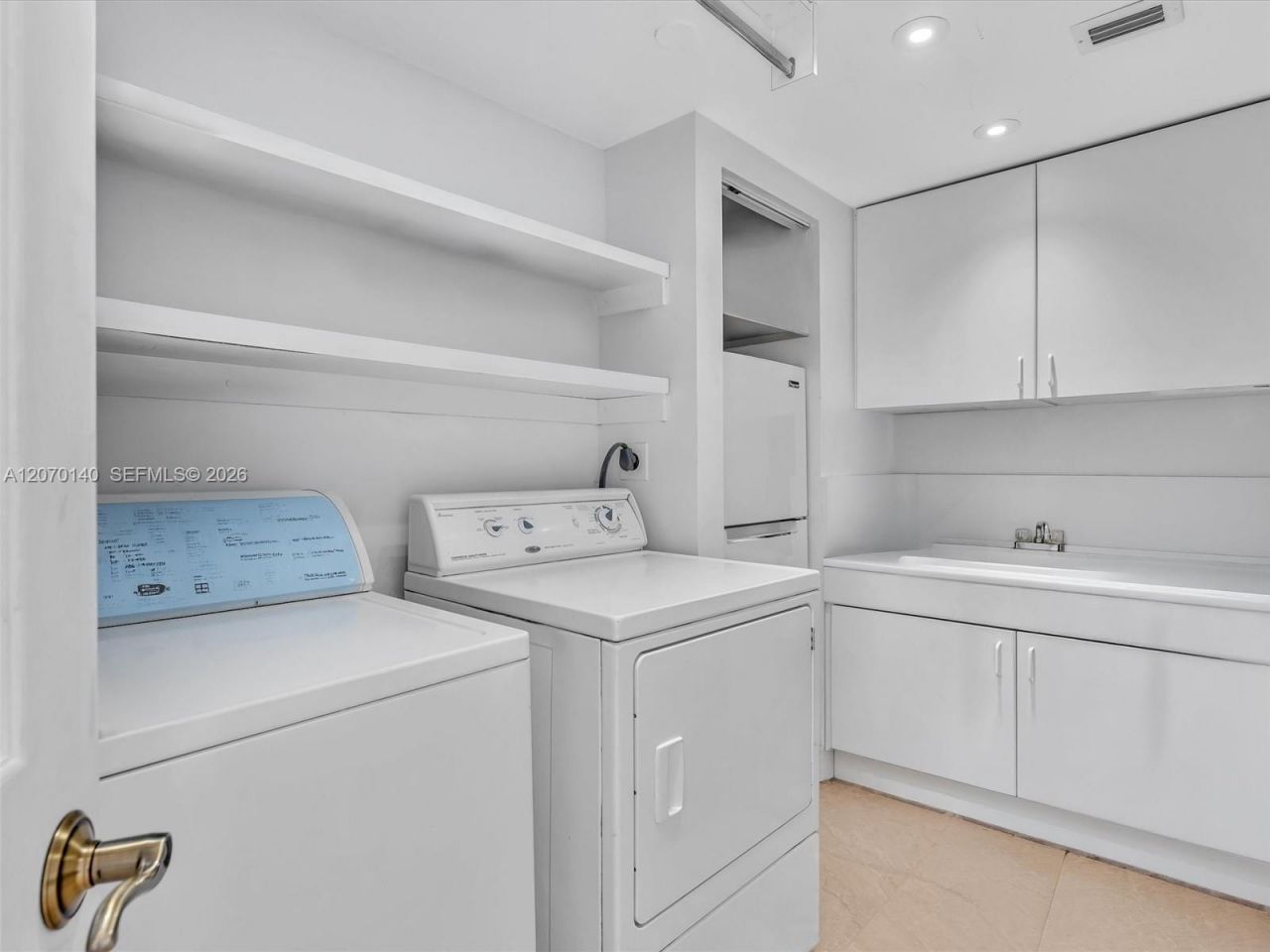 20185 E Country Club Dr , Unit 2101, Aventura, FL 33180 Photo
