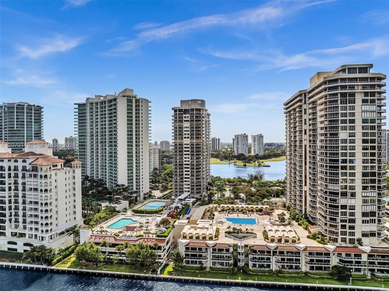 20185 E Country Club Dr , Unit 2101, Aventura, FL 33180 Photo