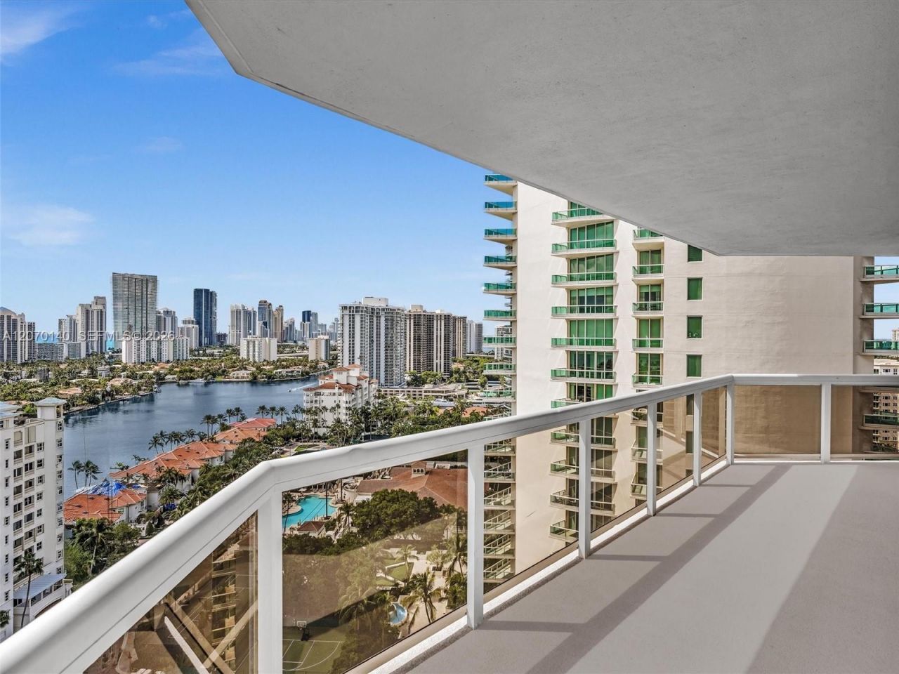 20185 E Country Club Dr , Unit 2101, Aventura, FL 33180 Photo