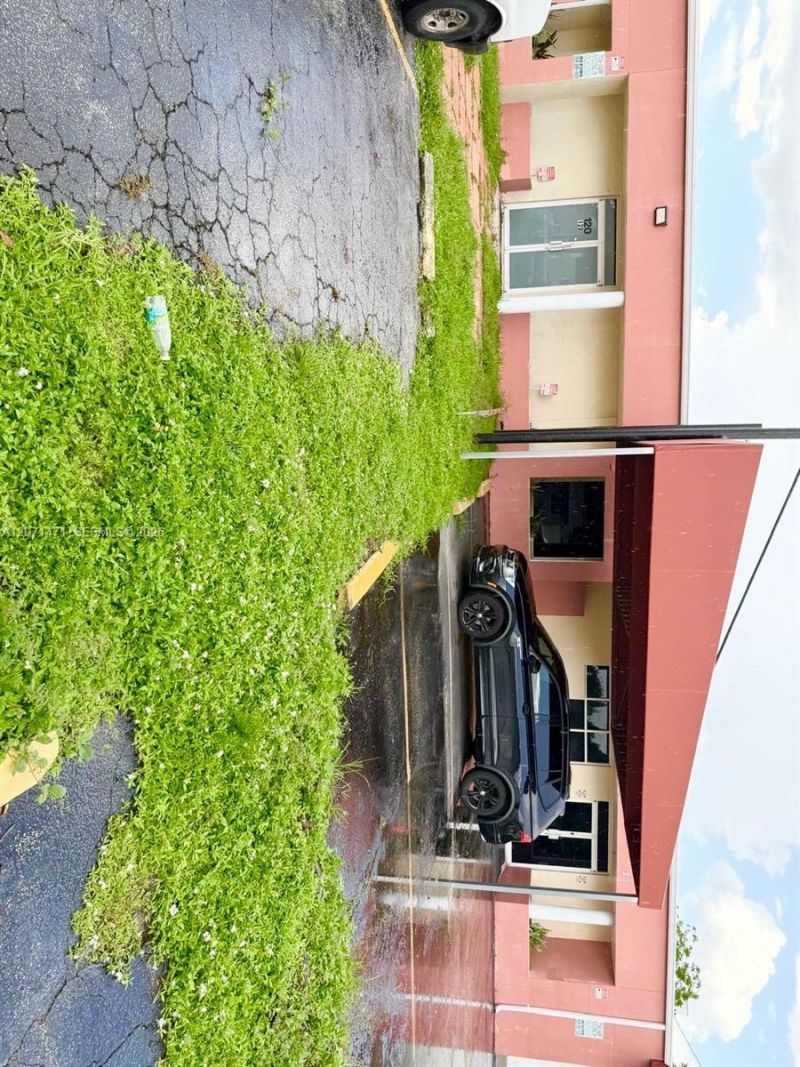 120 SW 70th Ave , Pembroke Pines, FL 33023 Photo