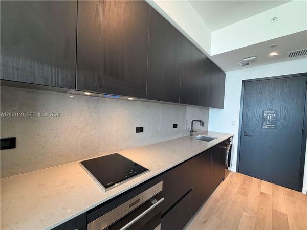 20 NE 11th, Unit 2703B, Miami, FL 33132