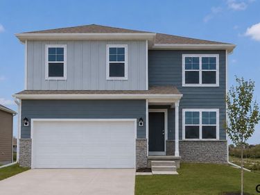 6361 Lawnwood Drive, Papillion, NE 68133
