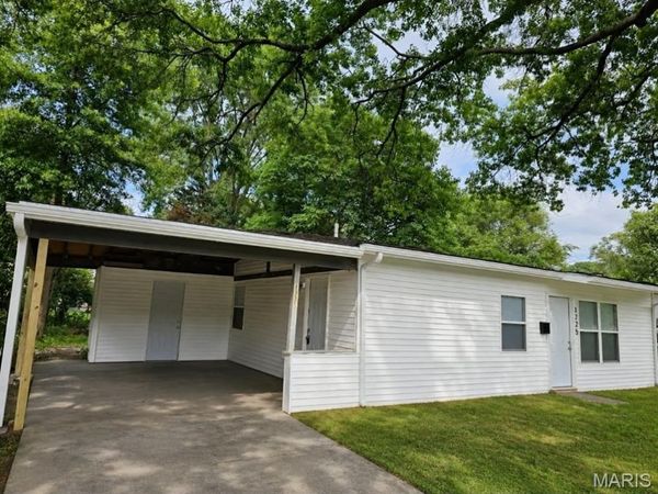 1225 St Stephens, Cahokia, IL 62206